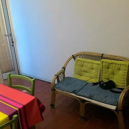 아파트 Grand Avec Veranda A 250m De La *