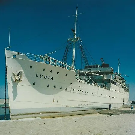 Grand Avec Veranda A 250m De La * 르발카레스